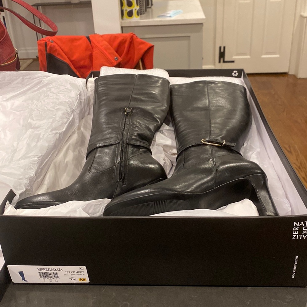 Naturalizer Black Boots